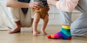 edad en la que los bebes comienzan a caminar