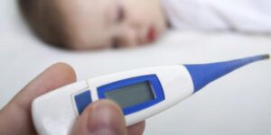 fiebre en ninos cuantos dias son normales