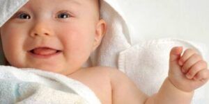 bebe con piel saludable
