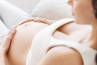 bebe mujer embarazada cistitis