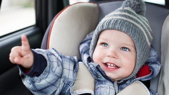 bebe sonriendo con gel