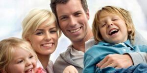 familia saludable y feliz