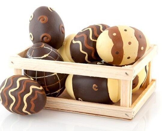 huevos de pascua de chocolate