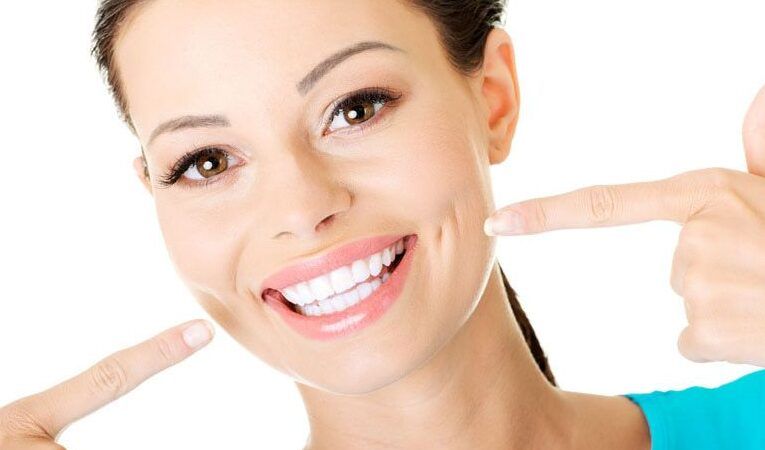 sonrisa fresca y saludable