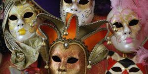 mascaras de carnaval decoradas creativamente