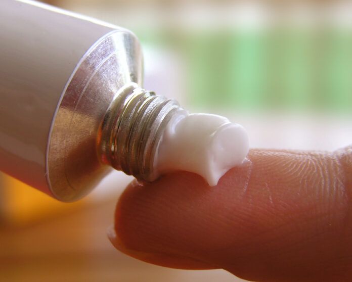 tratamiento para infecciones por hongos y bacterias