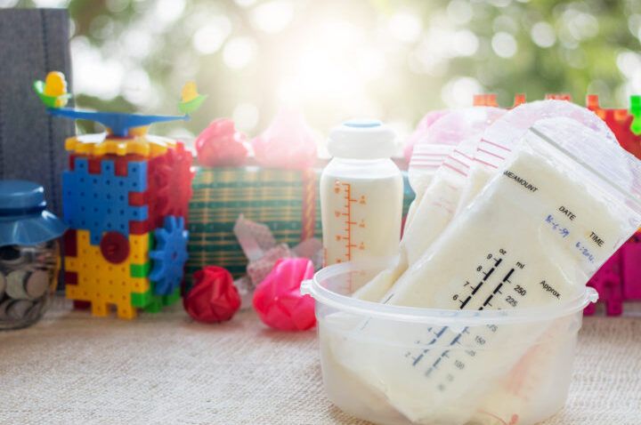 leche materna descongelada en bano maria
