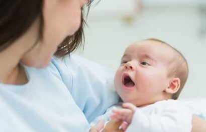 bebe vacunandose para proteger su salud
