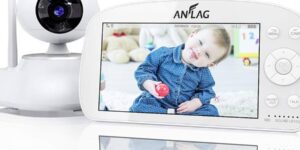 monitor de bebe en accion